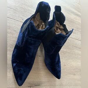 Kendall & Kylie Navy Velvet Ankle Boots